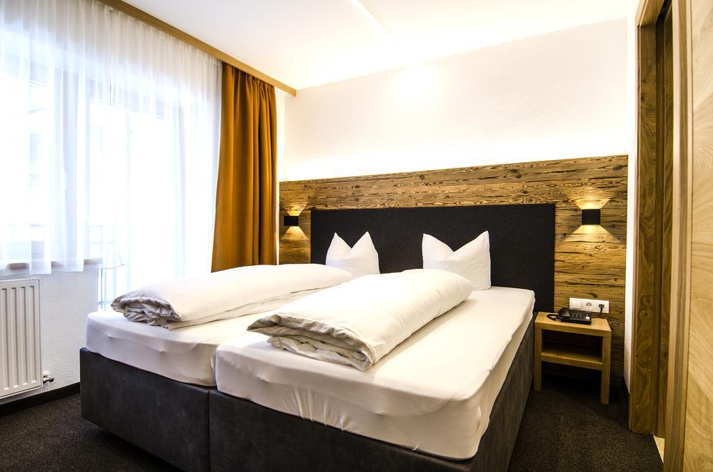 Hotel Garni Persutt 이스크글 외부 사진