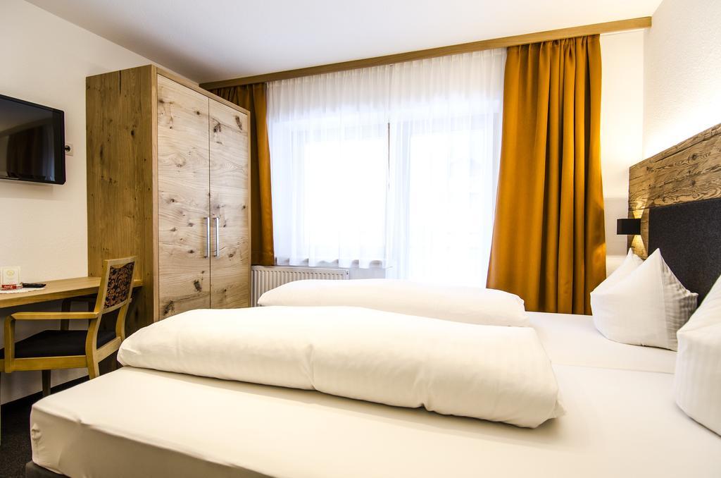 Hotel Garni Persutt 이스크글 외부 사진