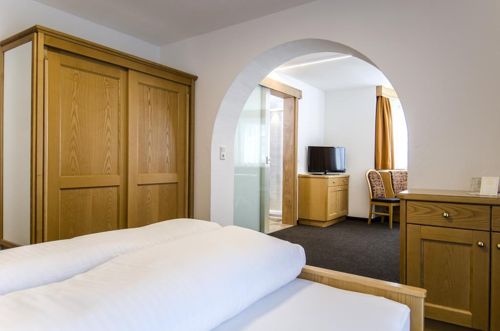 Hotel Garni Persutt 이스크글 외부 사진